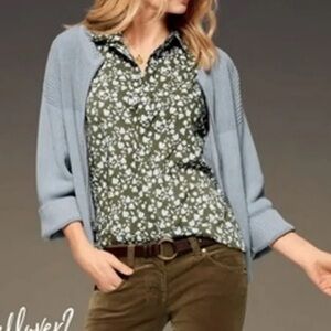 Cabi style # 3522. Blue sweater. Reversible. High low. Zip. EUC. Small.